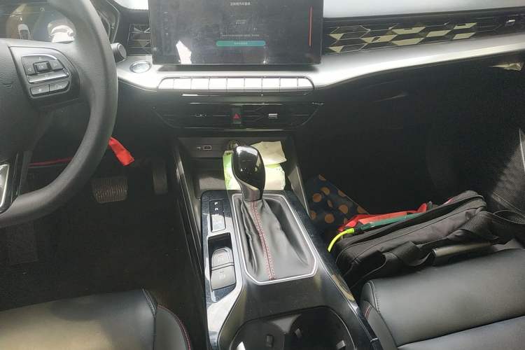 Used MG 5 2021 180 DVVT CVT Youth Luxury Edition Audio And AC Panel