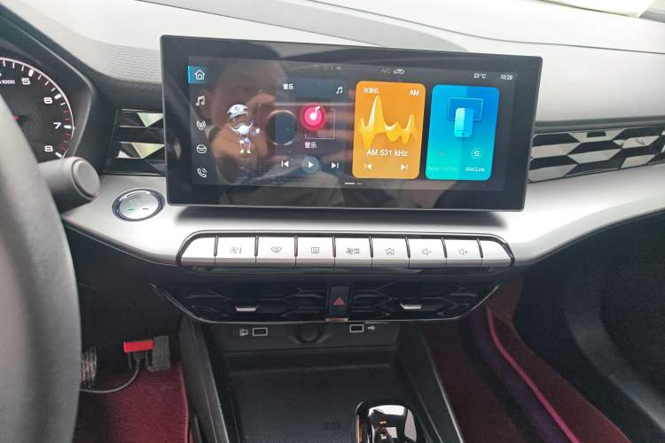 Used MG 5 2021 180 DVVT CVT Youth Luxury Edition Audio And AC Panel