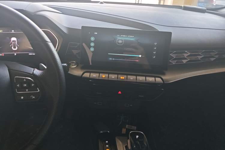 Used MG 5 2021 300TGI DCT Elegant Luxury Edition Audio And AC Panel