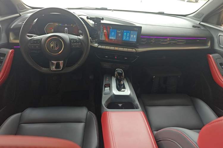 Used MG 5 2021 300TGI DCT Elegant Luxury Edition Center Console