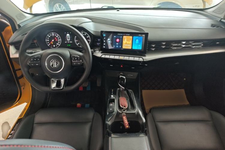 Used MG 5 2021 180 DVVT CVT Youthful Style Edition Center Console