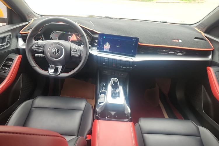 Used MG 5 2021 300TGI DCT Elegant Luxury Edition Center Console
