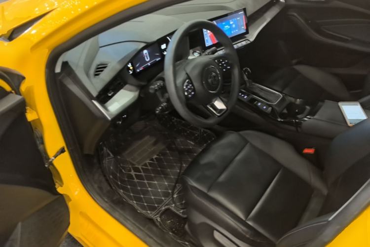 Used MG 5 2021 180 DVVT CVT Youth Luxury Edition Driver Seat