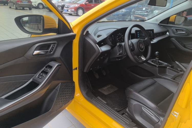 Used MG 5 2021 180 DVVT Manual Youth Luxury Edition Driver Seat