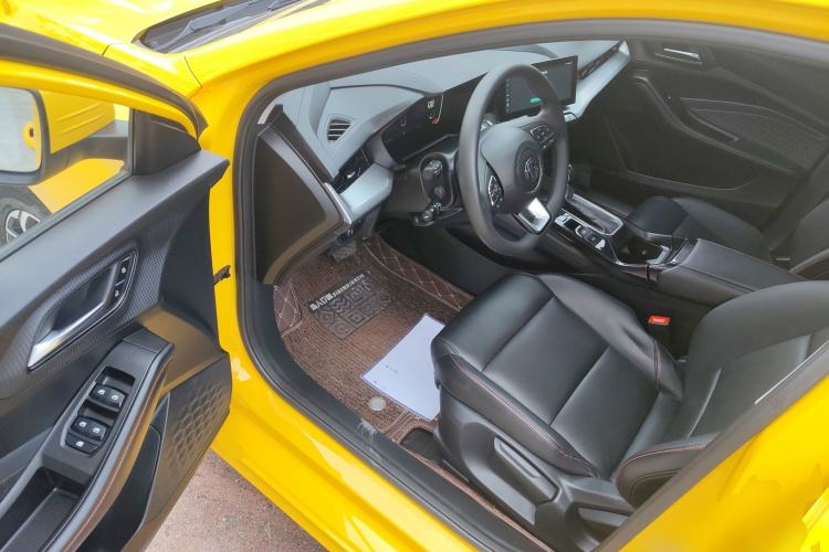 Used MG 5 2021 180 DVVT CVT Youth Luxury Edition Driver Seat