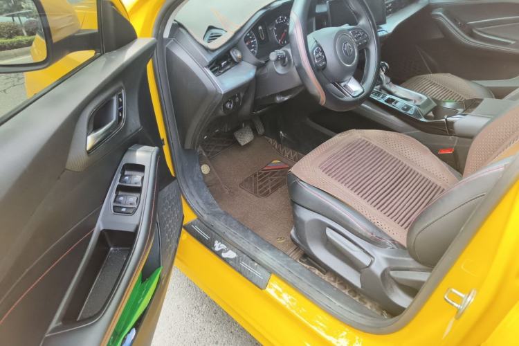 Used MG 5 2021 180 DVVT CVT Youthful Style Edition Driver Seat