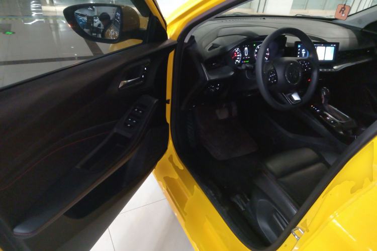 Used MG 5 2021 180 DVVT CVT Youthful Style Edition Driver Seat