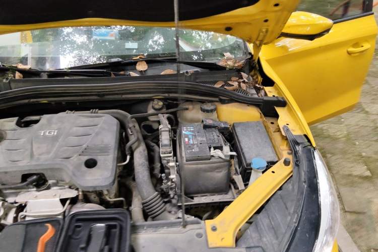 Used MG 5 2021 300TGI DCT Elegant Luxury Edition Engine Bay Left