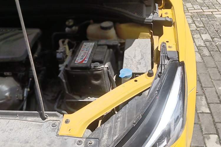 Used MG 5 2021 180 DVVT CVT Youth Luxury Edition Engine Bay Left