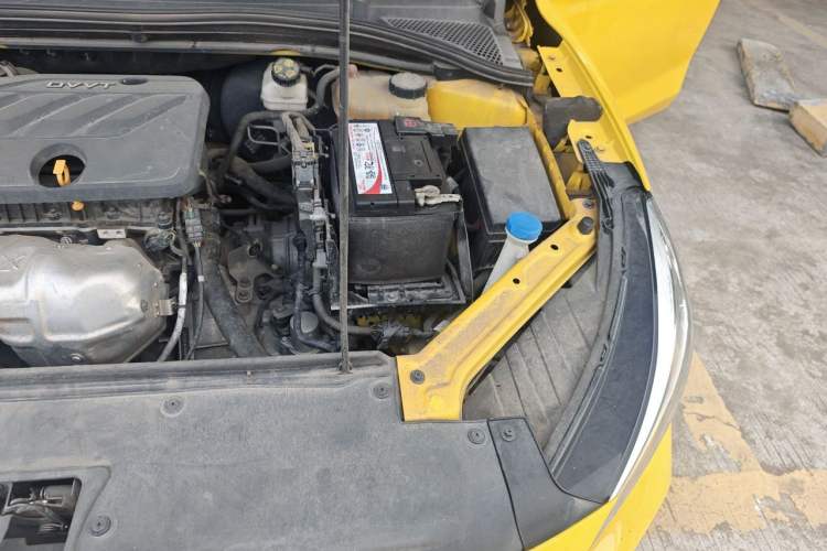 Used MG 5 2021 Revised Version 180 DVVT CVT Youth Luxury Edition Engine Bay Left