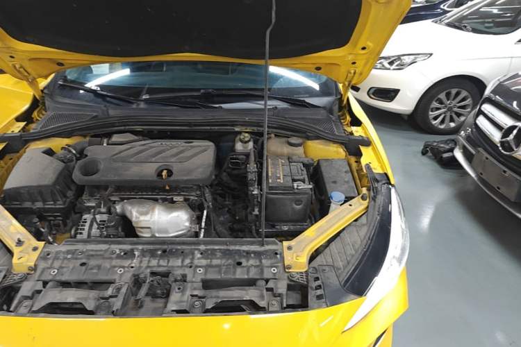 Used MG 5 2021 180 DVVT CVT Youth Luxury Edition Engine Bay Left