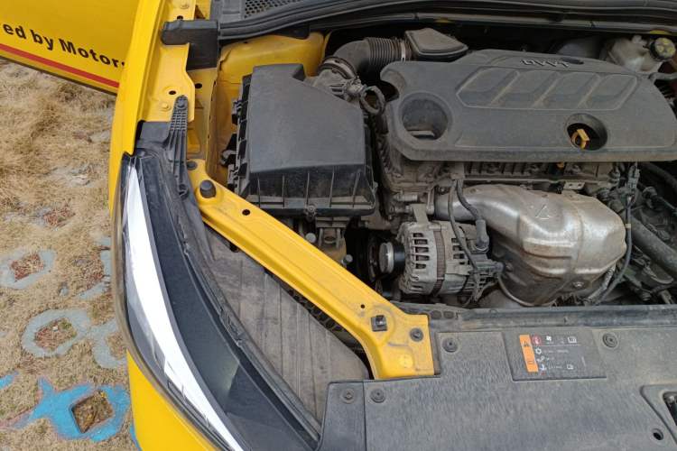 Used MG 5 2021 180 DVVT CVT Youth Luxury Edition Engine Bay Right