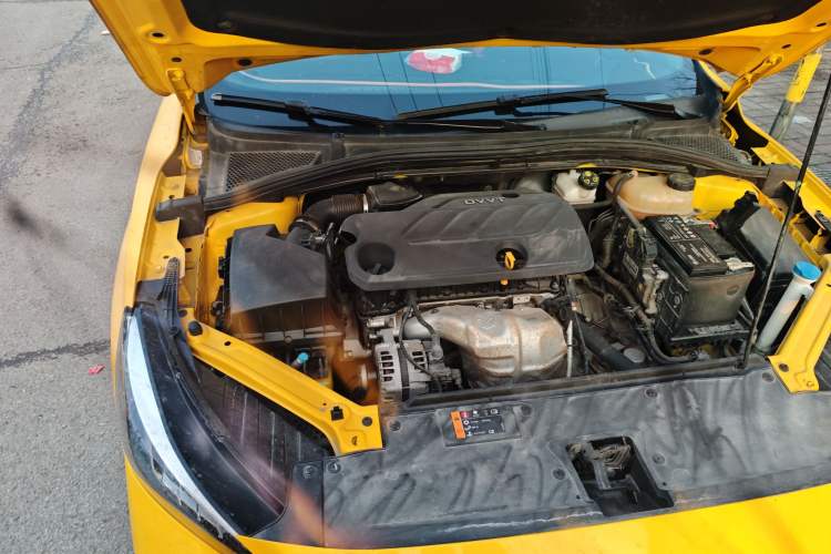 Used MG 5 2021 180 DVVT CVT Youth Luxury Edition Engine Bay Right