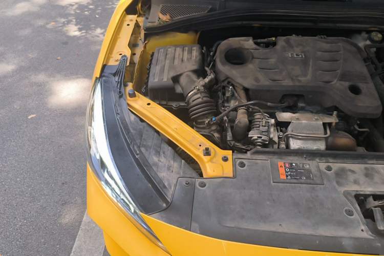 Used MG 5 2021 300TGI DCT Elegant Luxury Edition Engine Bay Right