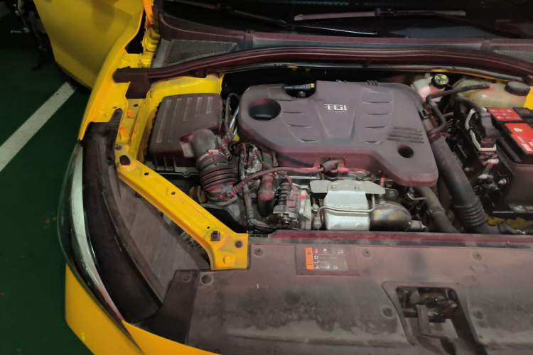Used MG 5 2021 300TGI DCT Elegant Luxury Edition Engine Bay Right