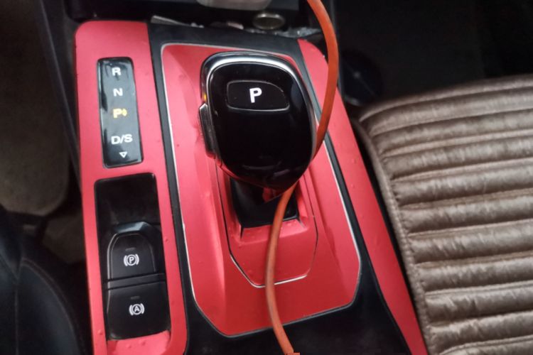 Used MG 5 2021 300TGI DCT Elegant Luxury Edition Gear Lever