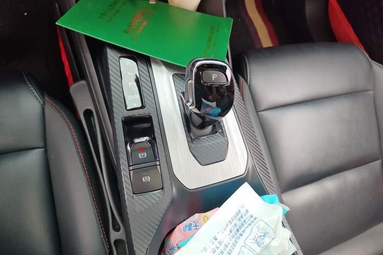 Used MG 5 2021 300TGI DCT Luxury Flagship Edition Gear Lever