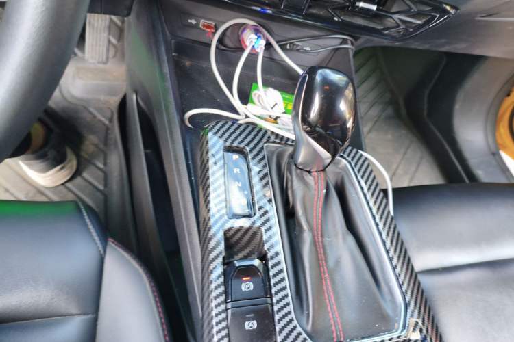 Used MG 5 2021 180 DVVT CVT Youth Luxury Edition Gear Lever