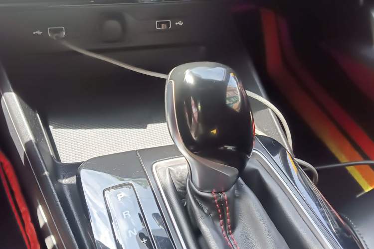 Used MG 5 2021 180 DVVT CVT Youth Luxury Edition Gear Lever
