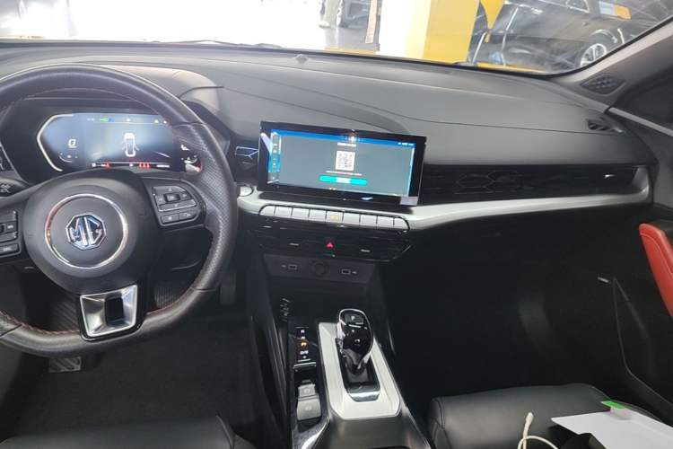 Used MG 5 2021 300TGI DCT Luxury Flagship Edition Gear Lever