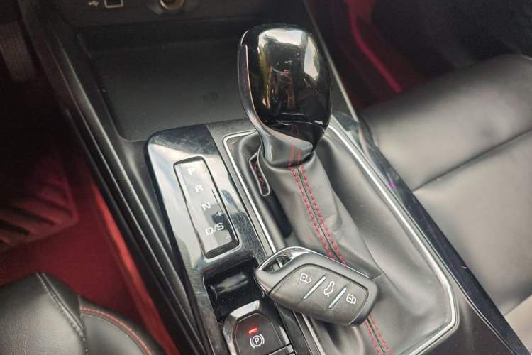 Used MG 5 2021 Revised Version 180 DVVT CVT Youth Luxury Edition Gear Lever