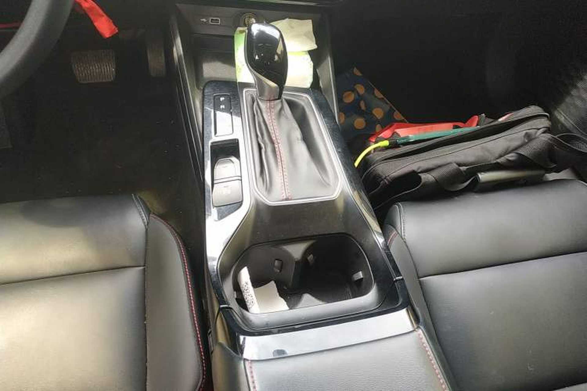 Used MG 5 2021 180 DVVT CVT Youth Luxury Edition Gear Lever