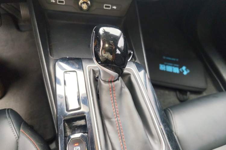 Used MG 5 2021 180 DVVT CVT Youth Luxury Edition Gear Lever