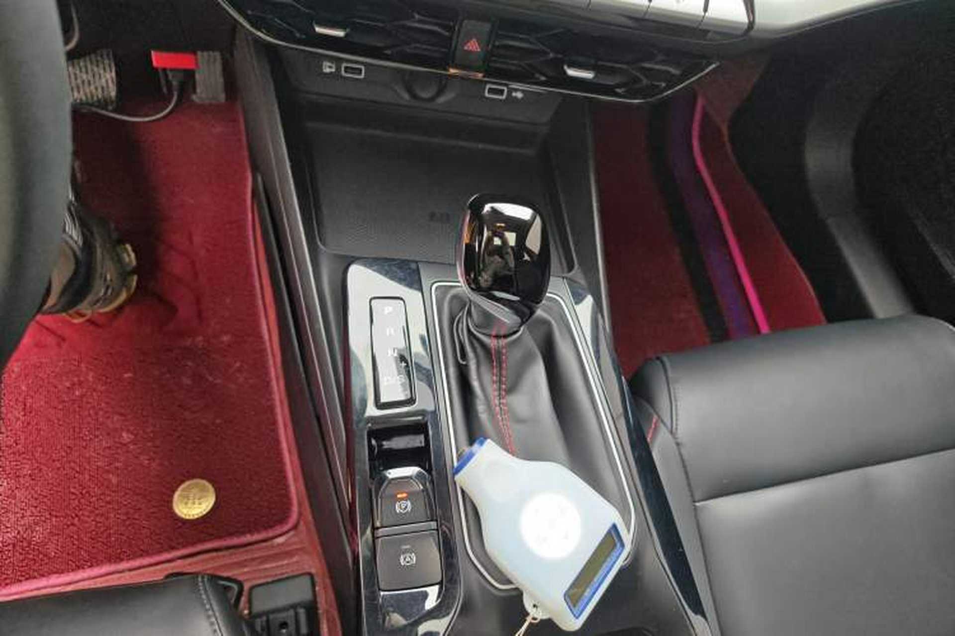 Used MG 5 2021 180 DVVT CVT Youth Luxury Edition Gear Lever