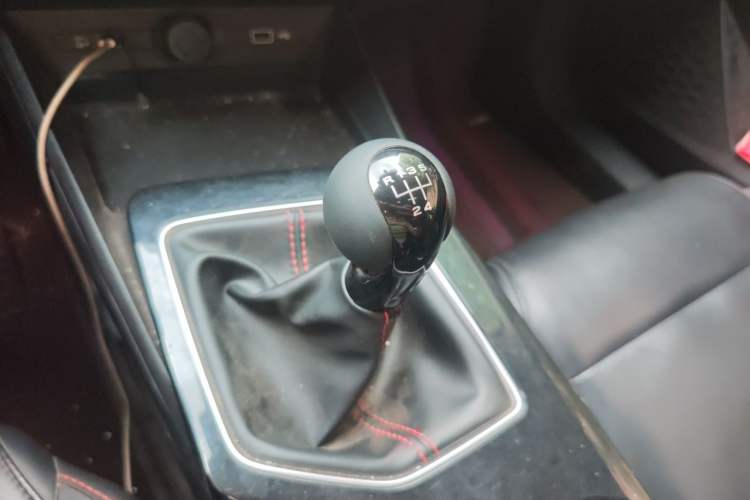 Used MG 5 2021 180 DVVT Manual Youth Luxury Edition Gear Lever