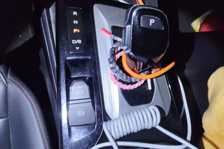 Used MG 5 2021 300TGI DCT Luxury Flagship Edition Gear Lever