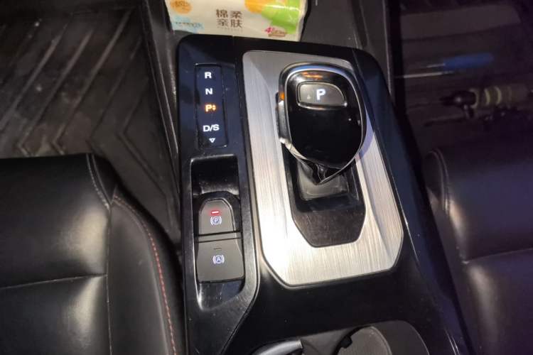 Used MG 5 2021 300TGI DCT Luxury Flagship Edition Gear Lever