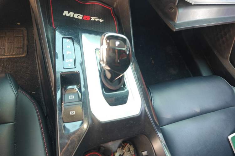 Used MG 5 2021 300TGI DCT Luxury Flagship Edition Gear Lever