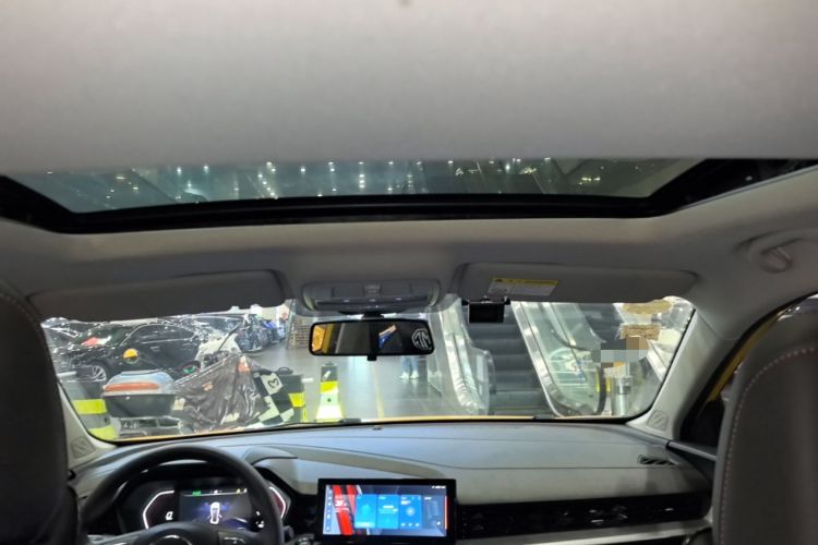 Used MG 5 2021 180 DVVT CVT Youth Luxury Edition Headliner