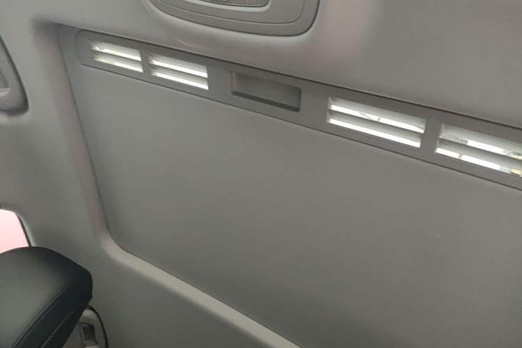 Used MG 5 2021 180 DVVT CVT Youth Luxury Edition Headliner
