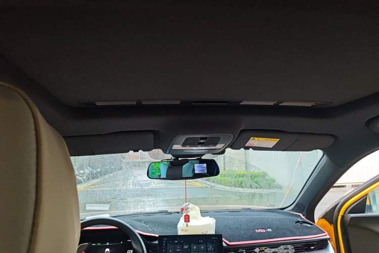 Used MG 5 2021 180 DVVT CVT Youth Luxury Edition Headliner