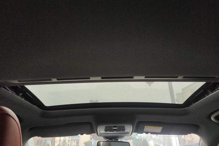Used MG 5 2021 300TGI DCT Elegant Luxury Edition Headliner