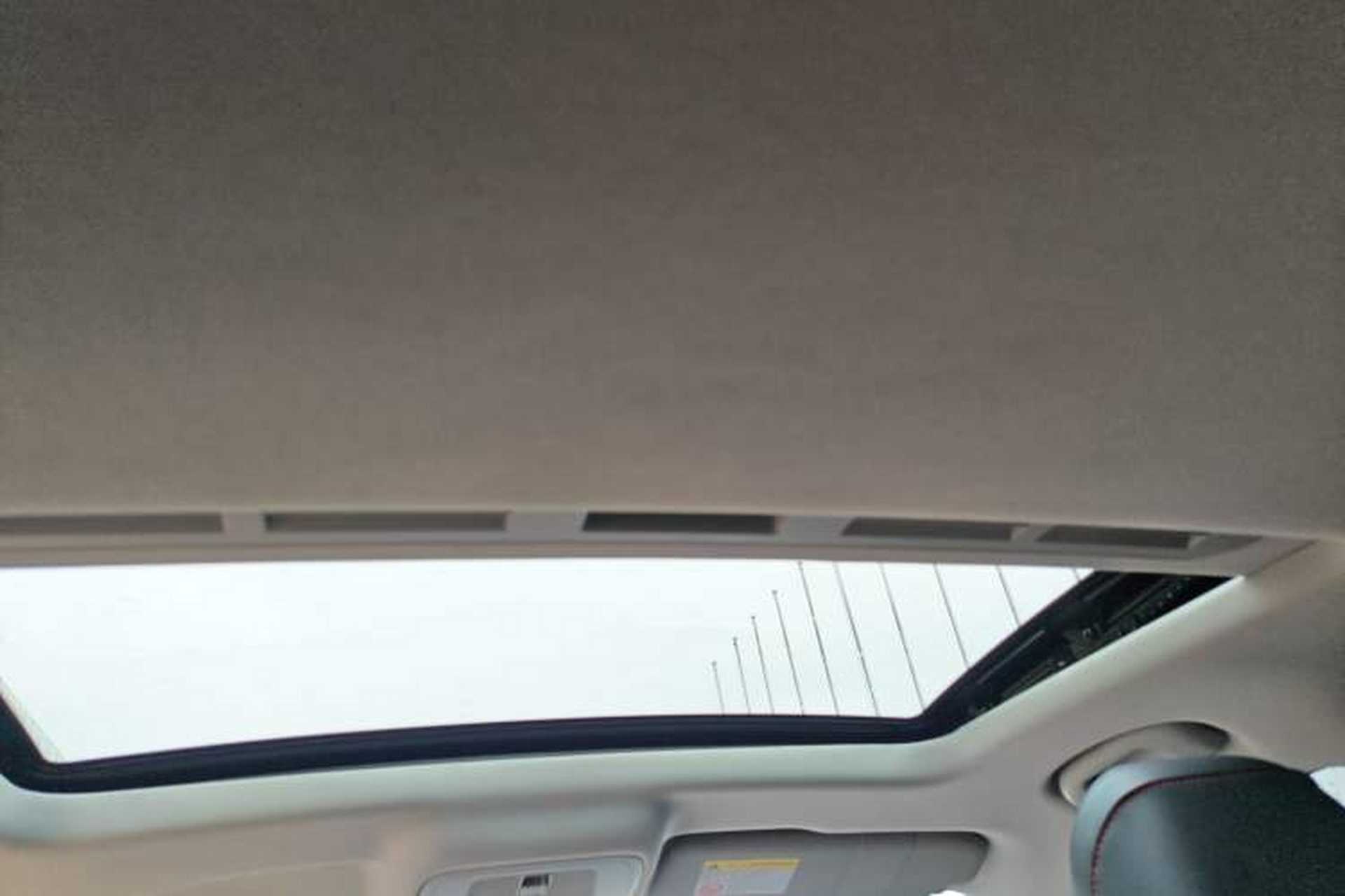Used MG 5 2021 180 DVVT CVT Youth Luxury Edition Headliner