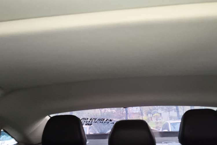 Used MG 5 2021 Revised Version 180 DVVT CVT Youth Luxury Edition Headliner