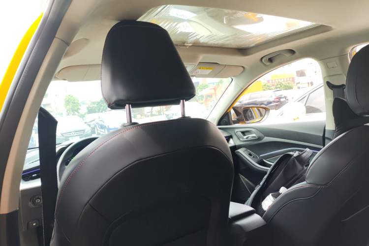 Used MG 5 2021 180 DVVT CVT Youthful Style Edition Headliner