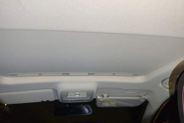 Used MG 5 2021 180 DVVT CVT Youthful Style Edition Headliner