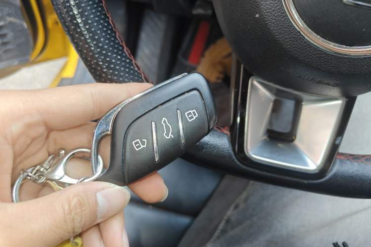 Used MG 5 2021 Revised 300TGI DCT Qingshè Luxurious Enjoyment Edition Interior 1