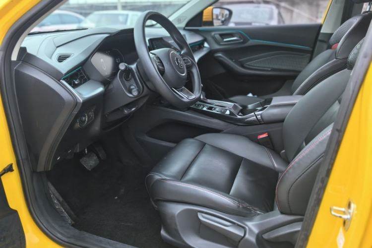 Used MG 5 2021 180 DVVT CVT Youth Luxury Edition Interior 1