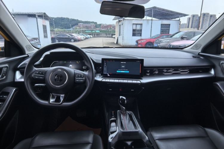 Used MG 5 2021 180 DVVT CVT Youth Luxury Edition Interior 2