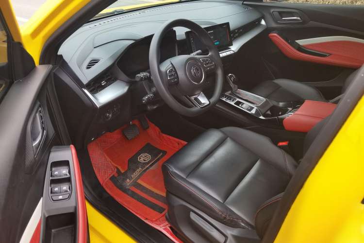Used MG 5 2021 180 DVVT CVT Youth Luxury Edition Interior 3