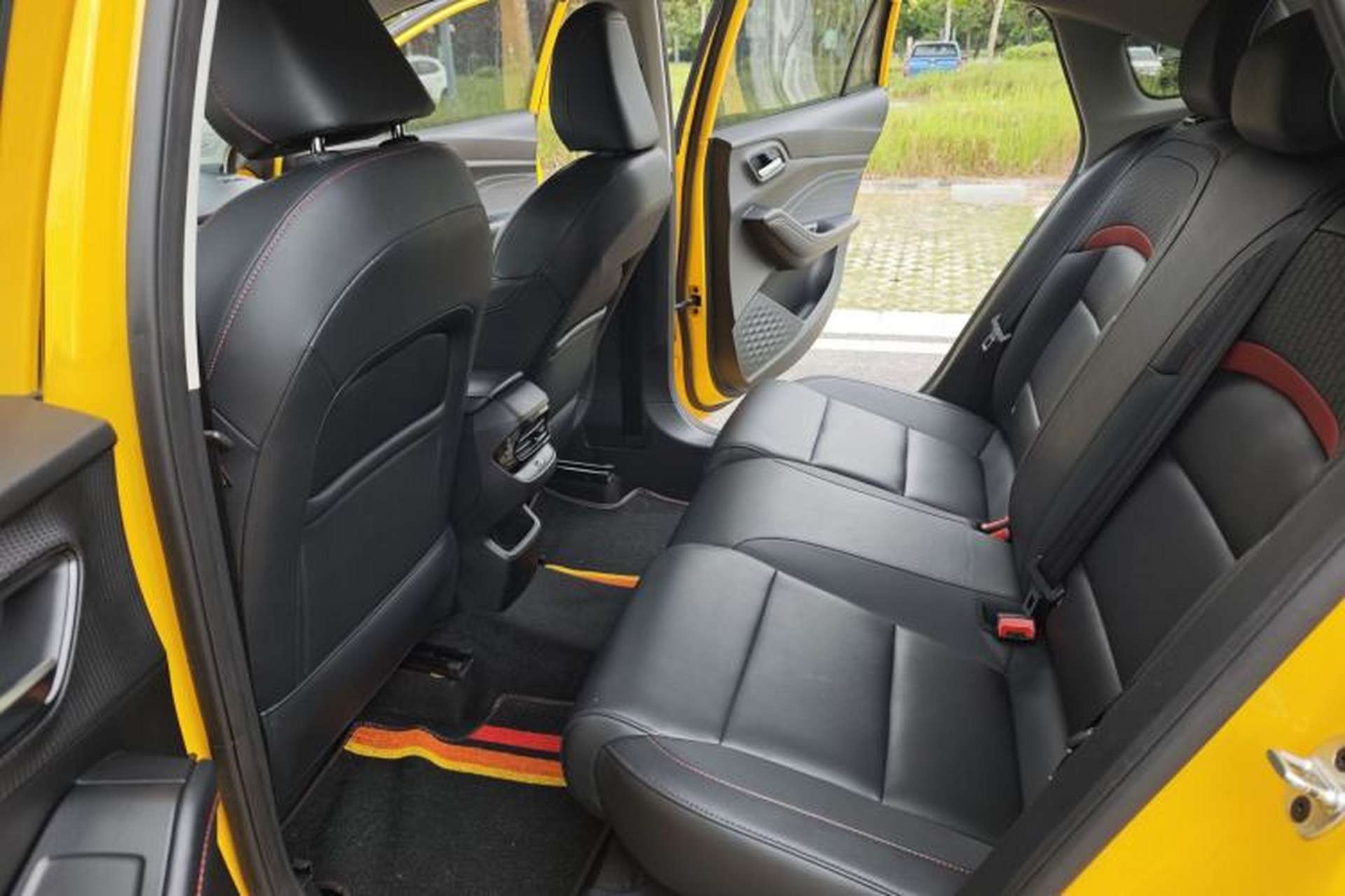 Used MG 5 2021 180 DVVT Manual Youth Luxury Edition Interior 3