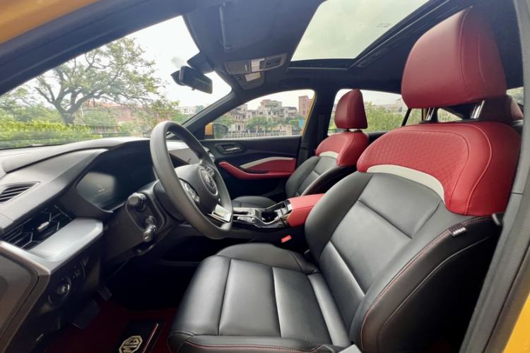 Used MG 5 2021 Revised Version 180 DVVT CVT Youth Luxury Edition Interior 3
