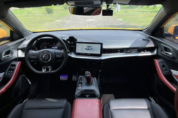 Used MG 5 2021 300TGI DCT Luxury Flagship Edition Interior 5