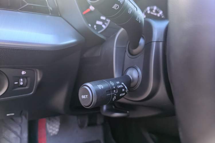 Used MG 5 2021 180 DVVT Manual Youth Luxury Edition Interior 5