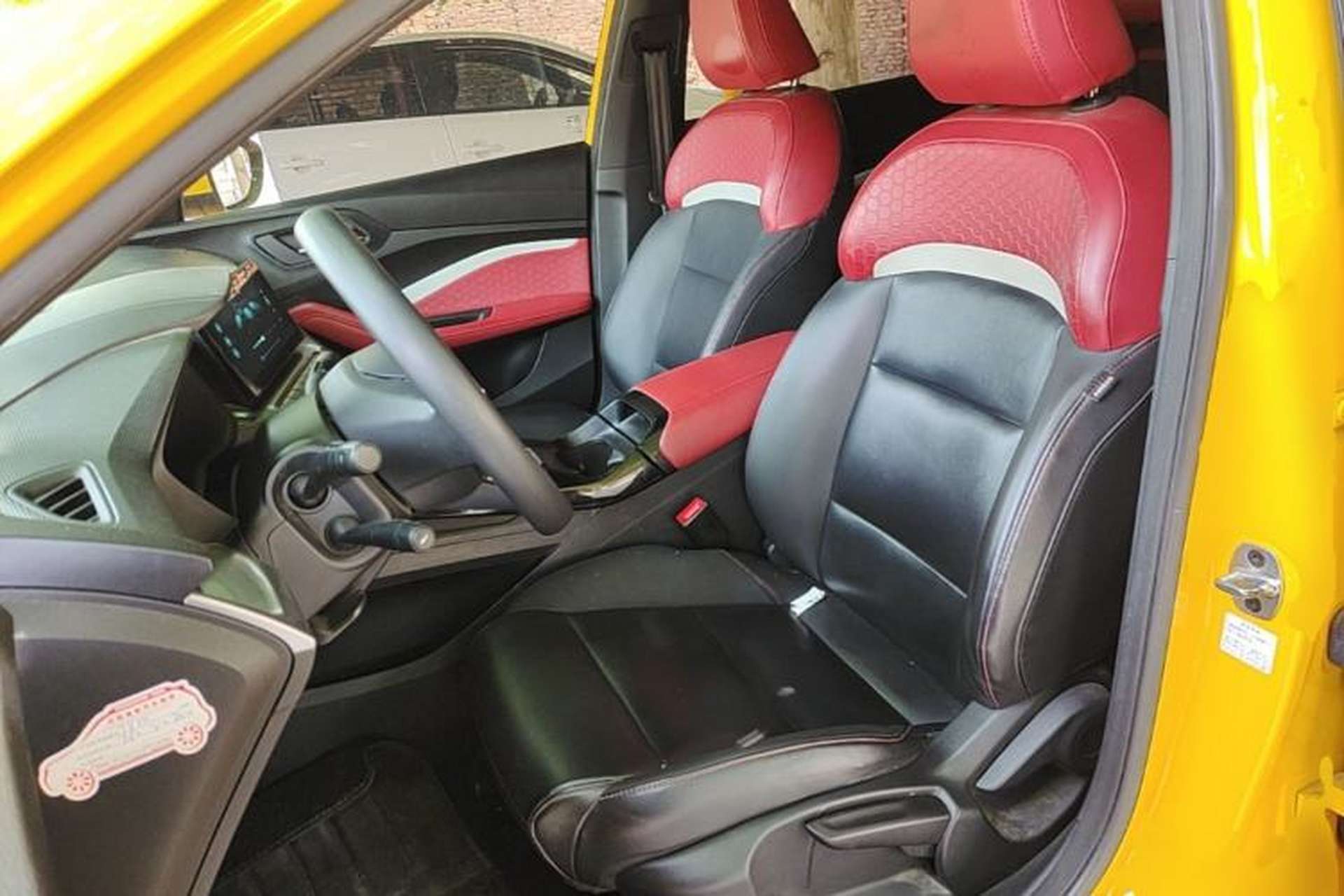 Used MG 5 2021 180 DVVT CVT Youth Luxury Edition Left Front Seat