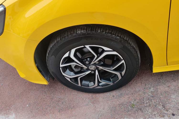 Used MG 5 2021 180 DVVT CVT Youth Luxury Edition Left Front Wheel Hub